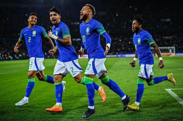 包含哥伦比亚绝地反击曼联,弗拉霍维奇完成帽子戏法的词条 包含哥伦比亚绝地反击曼联,弗拉霍维奇完成帽子戏法的词条