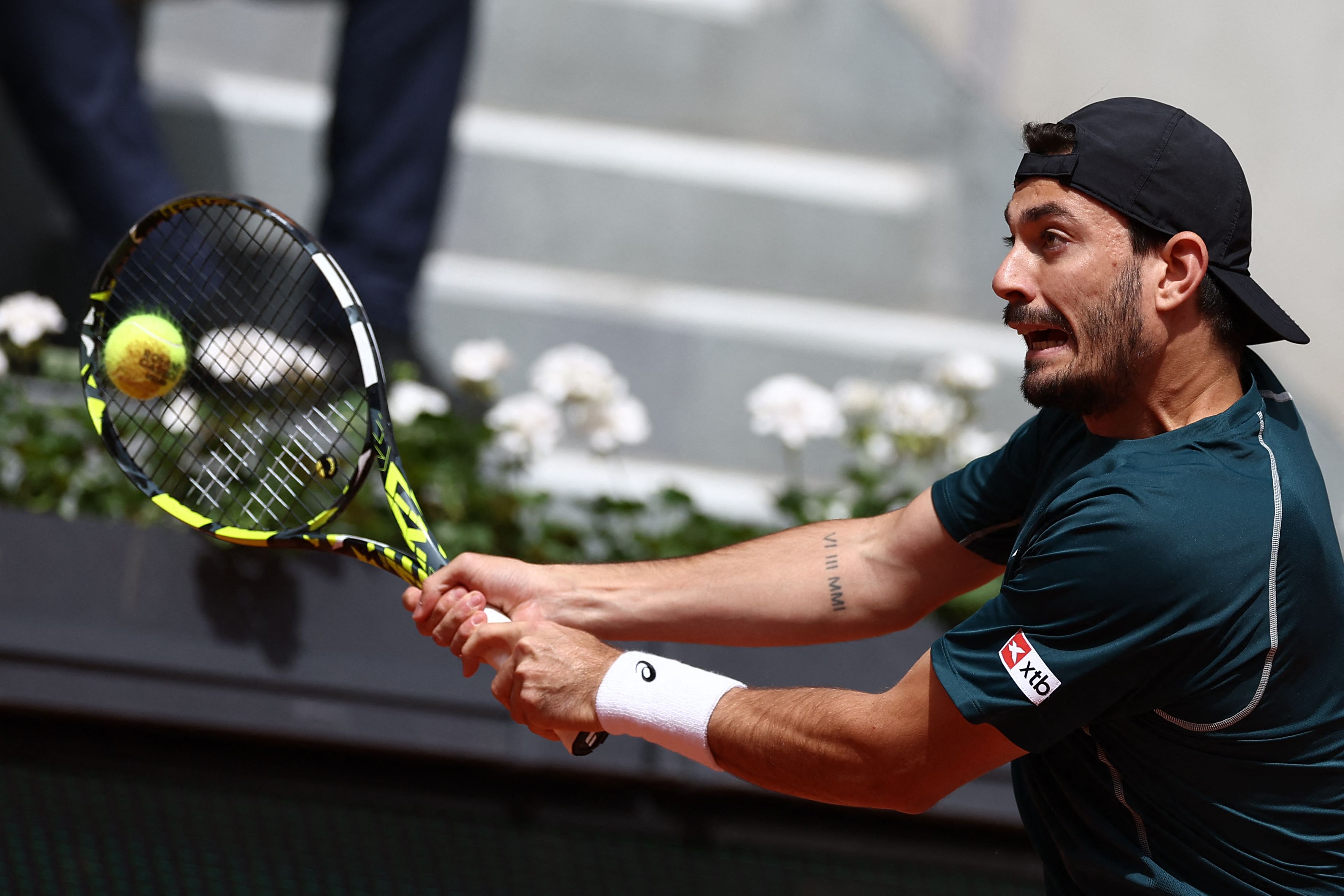 ac米兰-法国网球队横扫德国网球队，阿尔卡拉斯绝境逆转