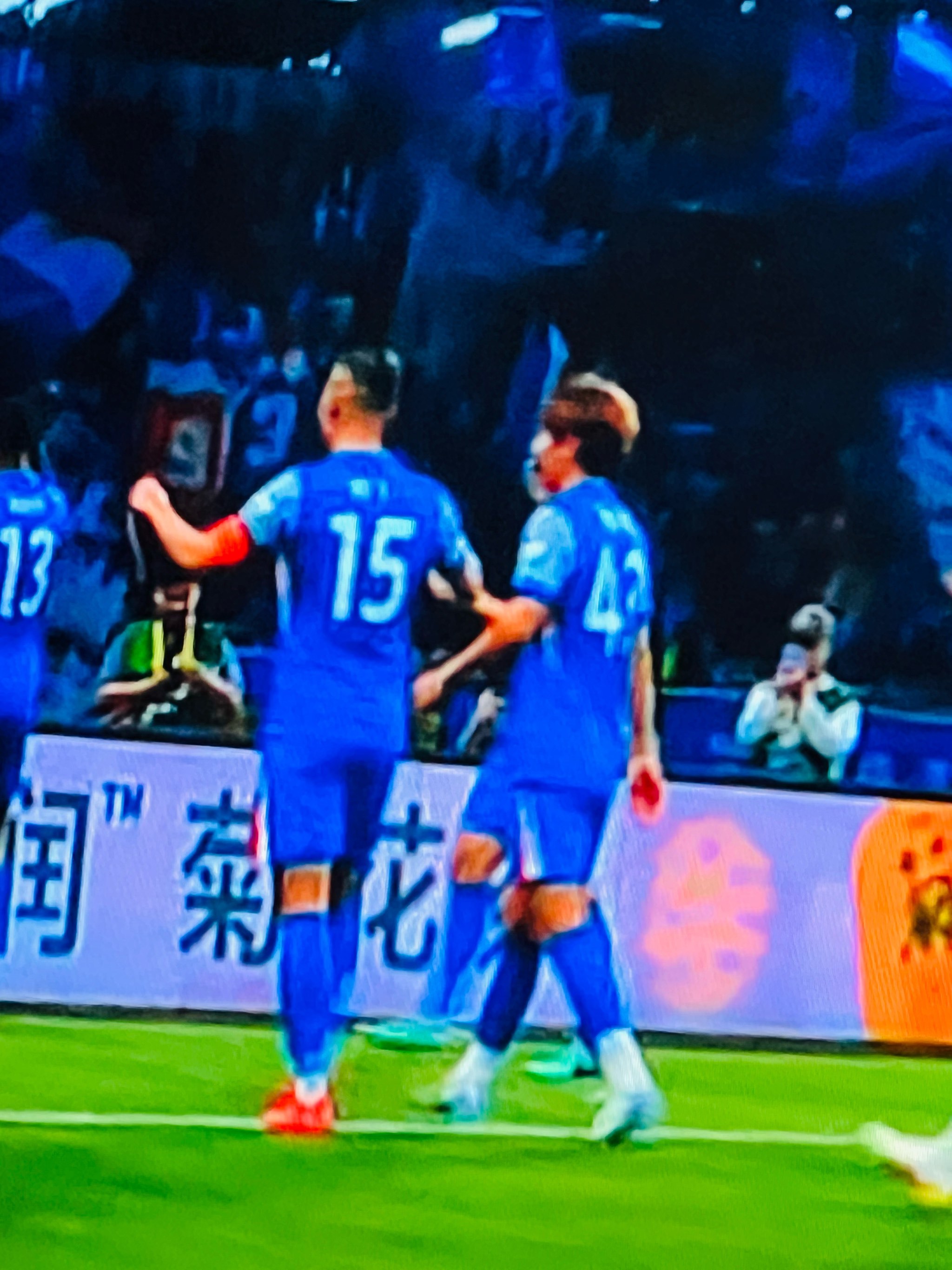 关于南韩男篮绝地反击爵士，米切尔三分雨点燃全场的信息