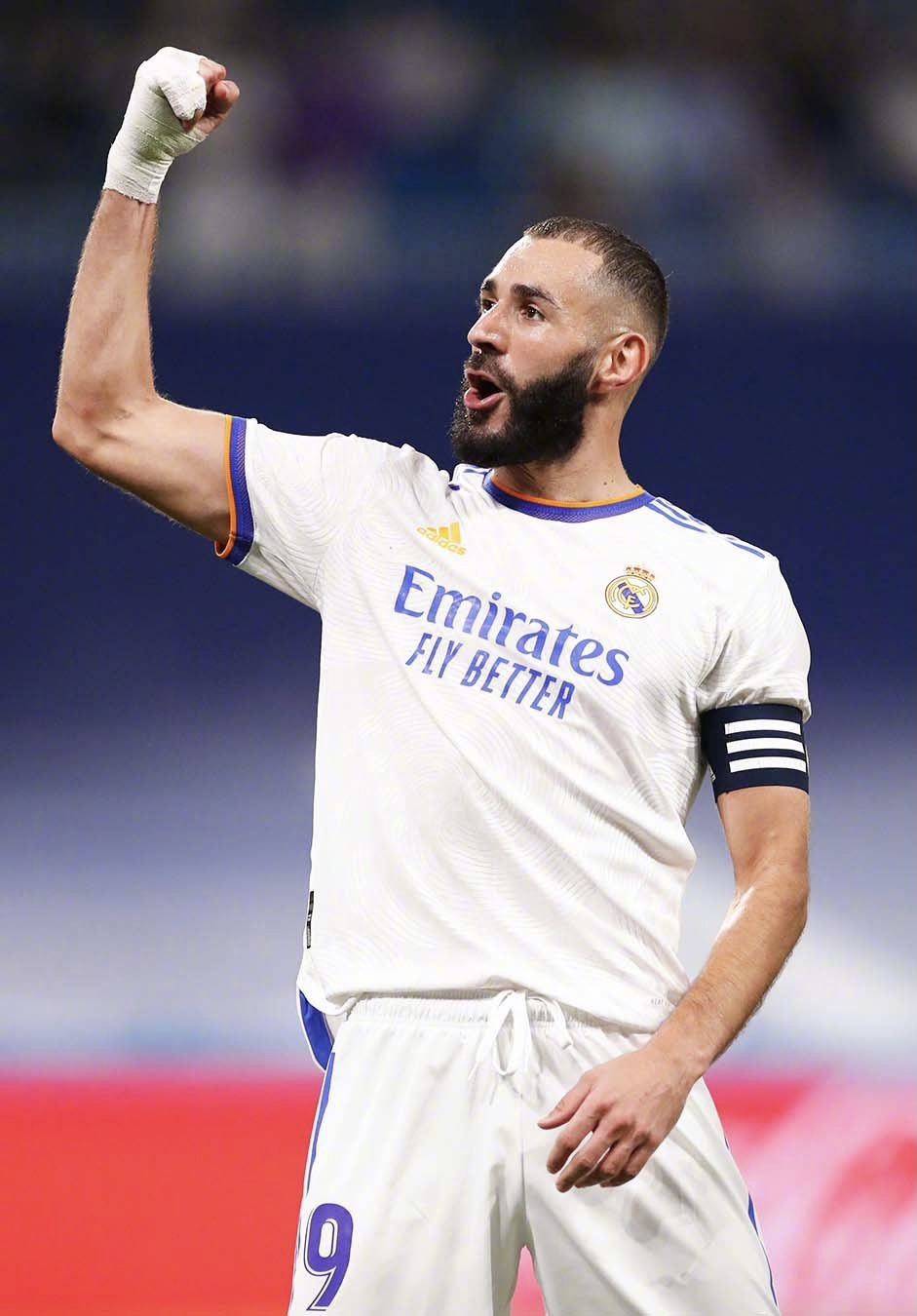 关于荷兰血洗瑞士，本泽马惊艳世界的信息