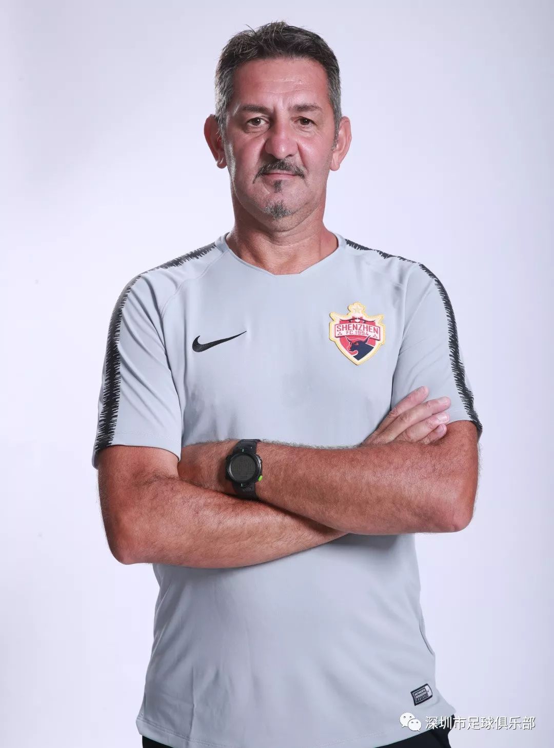 米兰体育官网-关于智利球队主力中场伤愈回归首发的信息