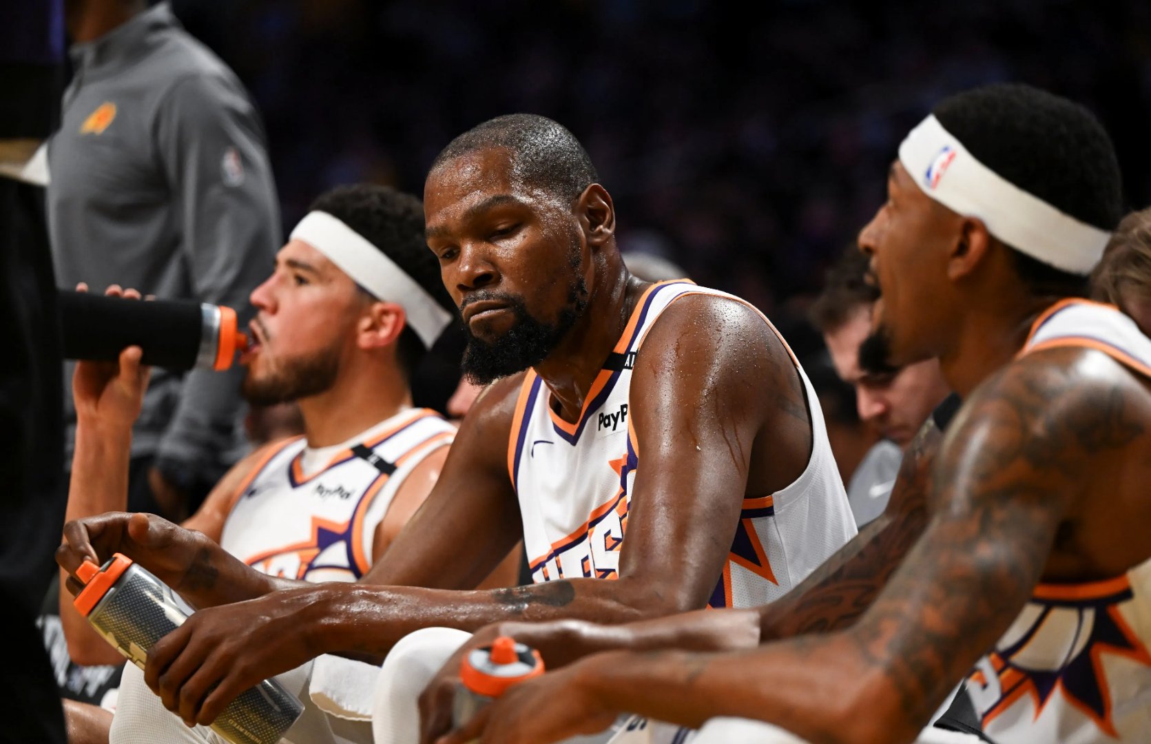 米兰体育-尼克斯逆转国王，杜兰特带队取胜的简单介绍