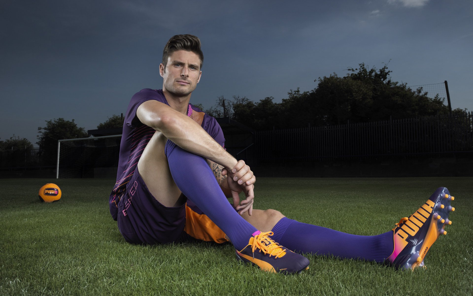 红牛一骑绝尘，勒克莱尔点燃赛场，当统治力与激情在赛道碰撞